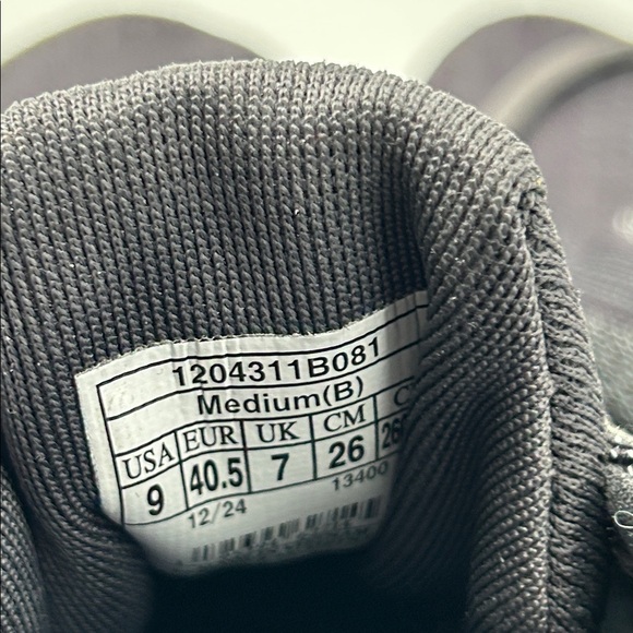 Brooks Ghost 17 Women's Black and Lavender Athletic Running Shoes Size 9 - Picture 8 of 9